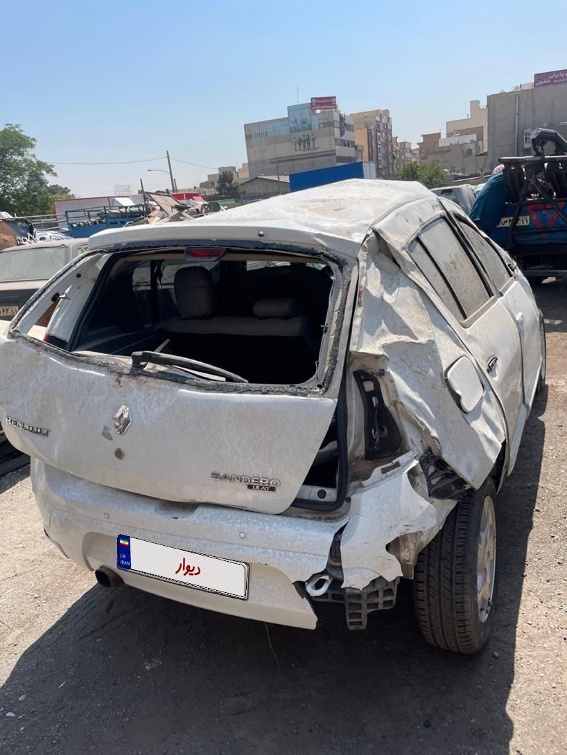 رنو ساندرو اتوماتیک - 1396