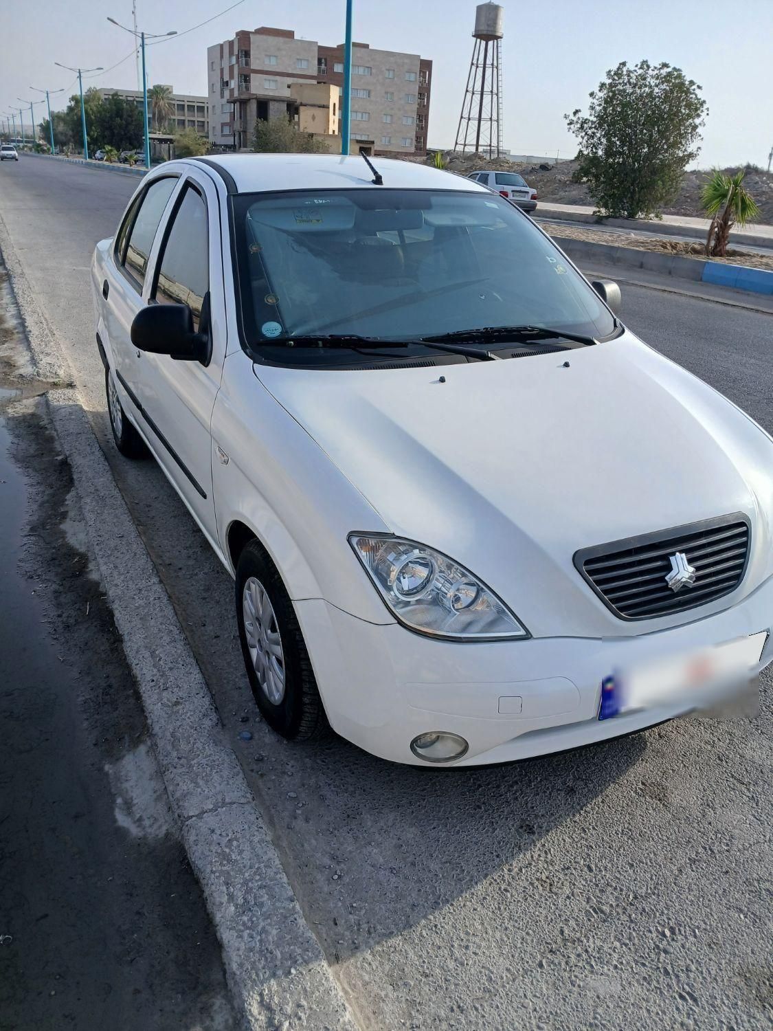تیبا صندوق دار SX - 1401
