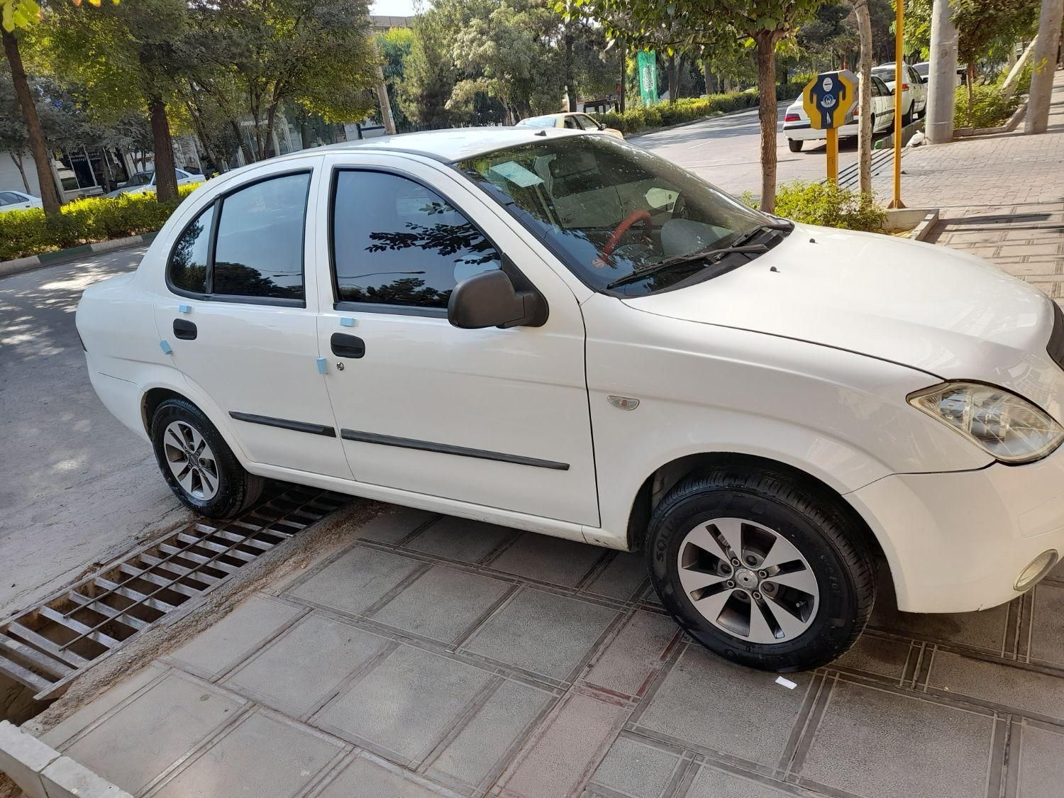 تیبا صندوق دار SX - 1399