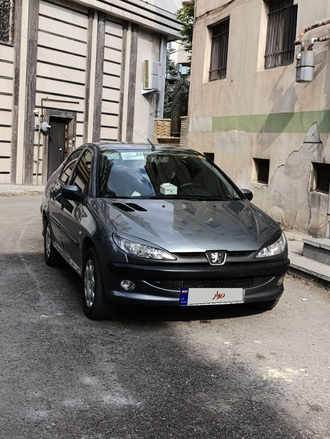 پژو ۲۰۶ صندوق دار v8 - 1396