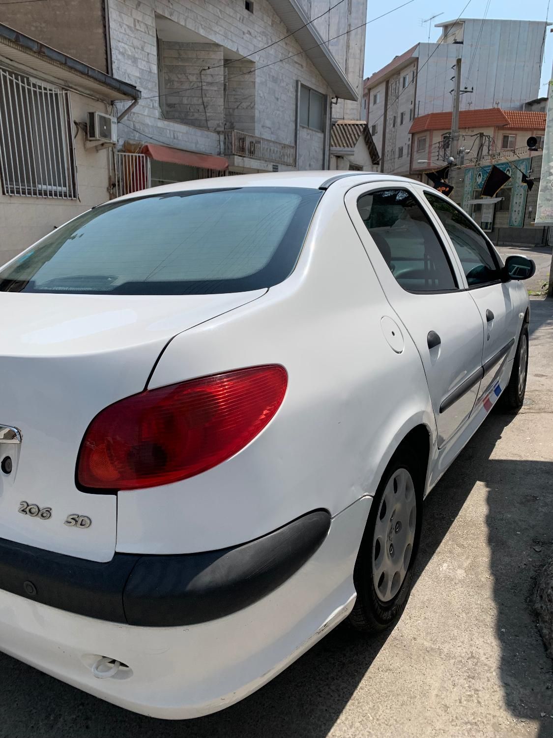 پژو ۲۰۶ صندوق دار v8 - 1396