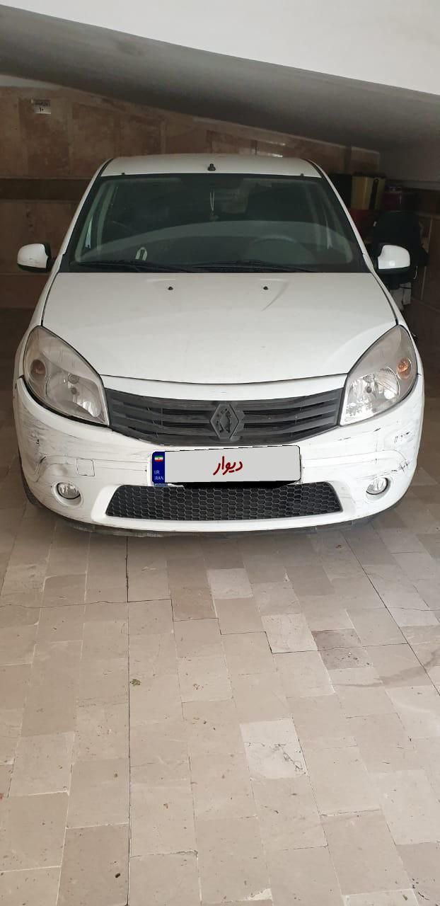 رنو ساندرو اتوماتیک - 1395