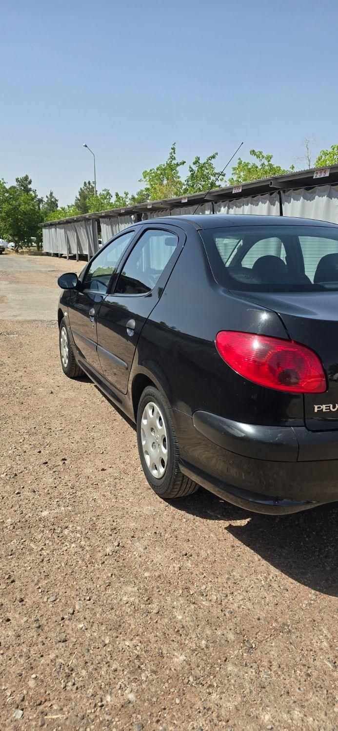 پژو ۲۰۶ صندوق دار v8 - 1399