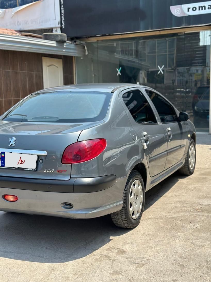 پژو ۲۰۶ صندوق دار v8 - 1394