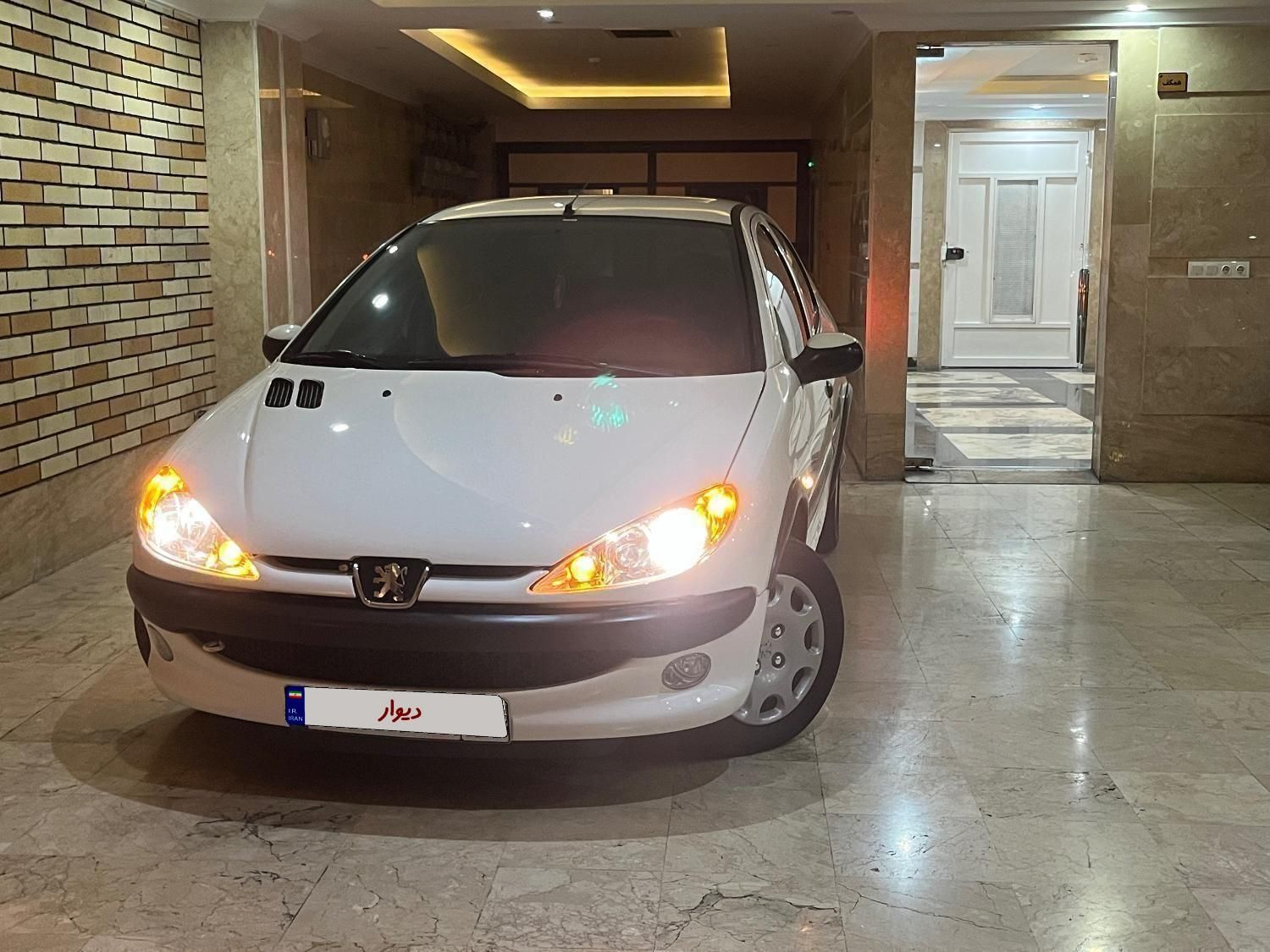 پژو ۲۰۶ صندوق دار v8 - 1394