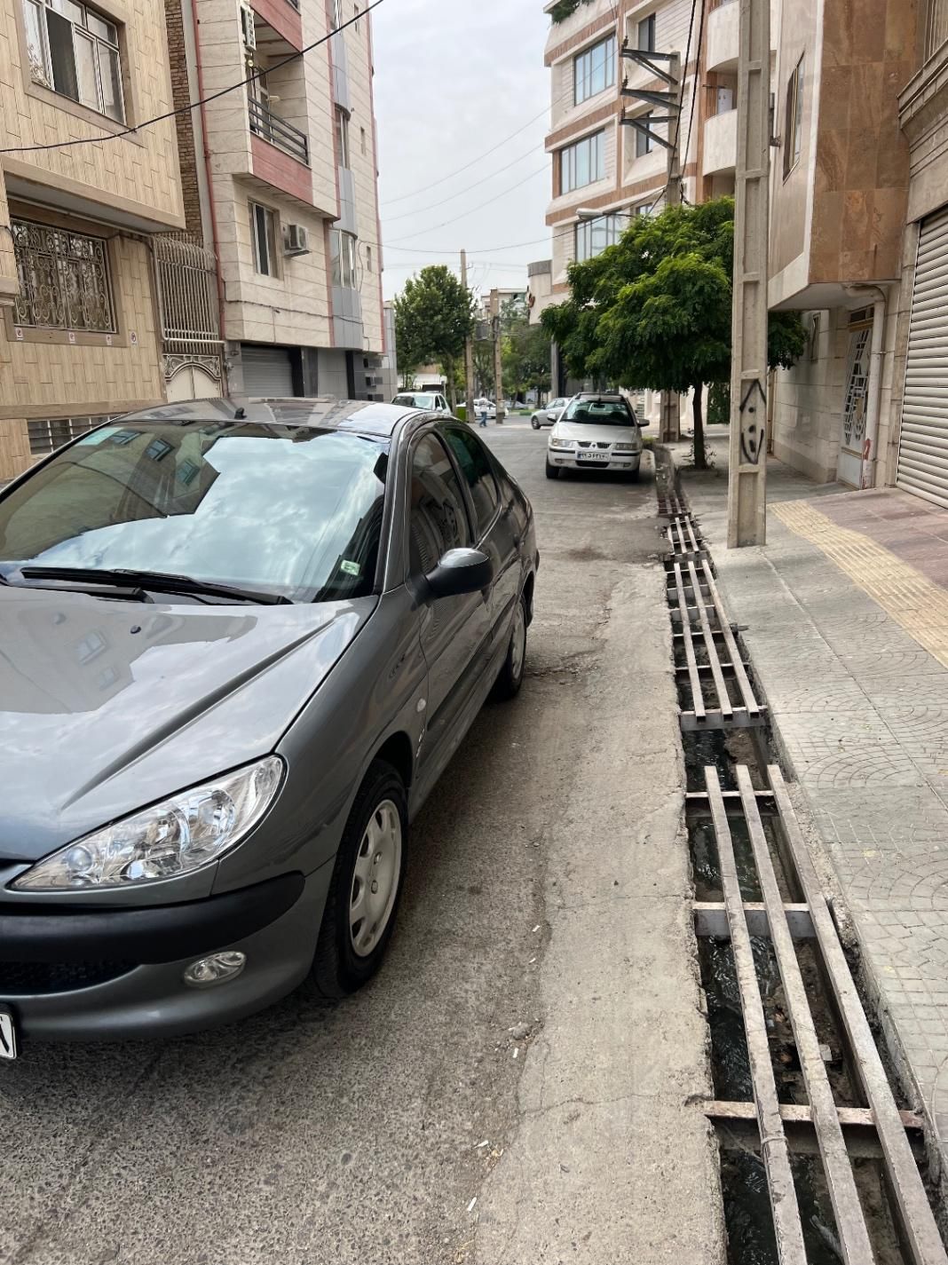 پژو ۲۰۶ صندوق دار v8 - 1397