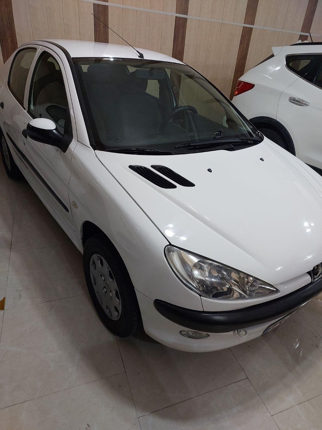 پژو ۲۰۶ صندوق دار v8 - 1391