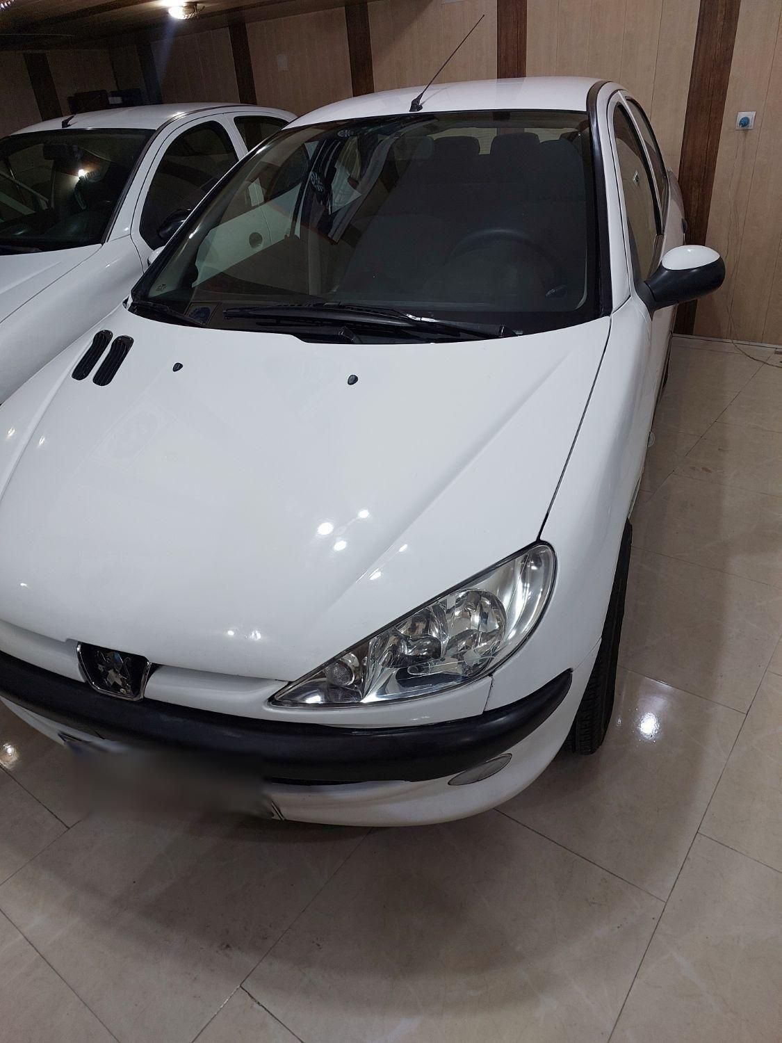 پژو ۲۰۶ صندوق دار v8 - 1391
