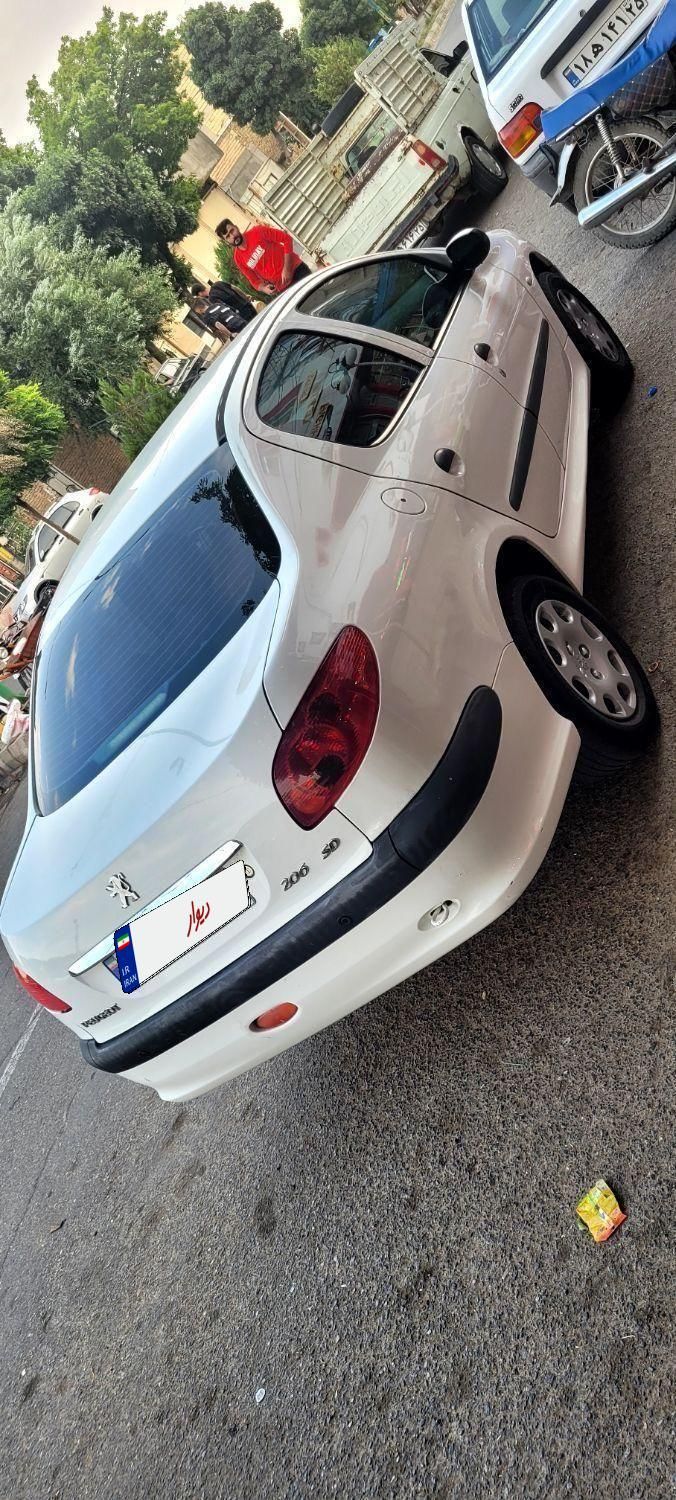پژو ۲۰۶ صندوق دار v8 - 1394