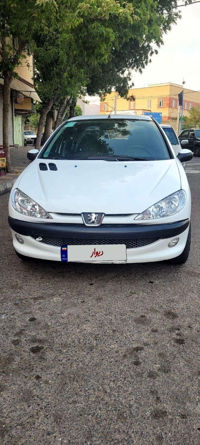 پژو ۲۰۶ صندوق دار v8 - 1394