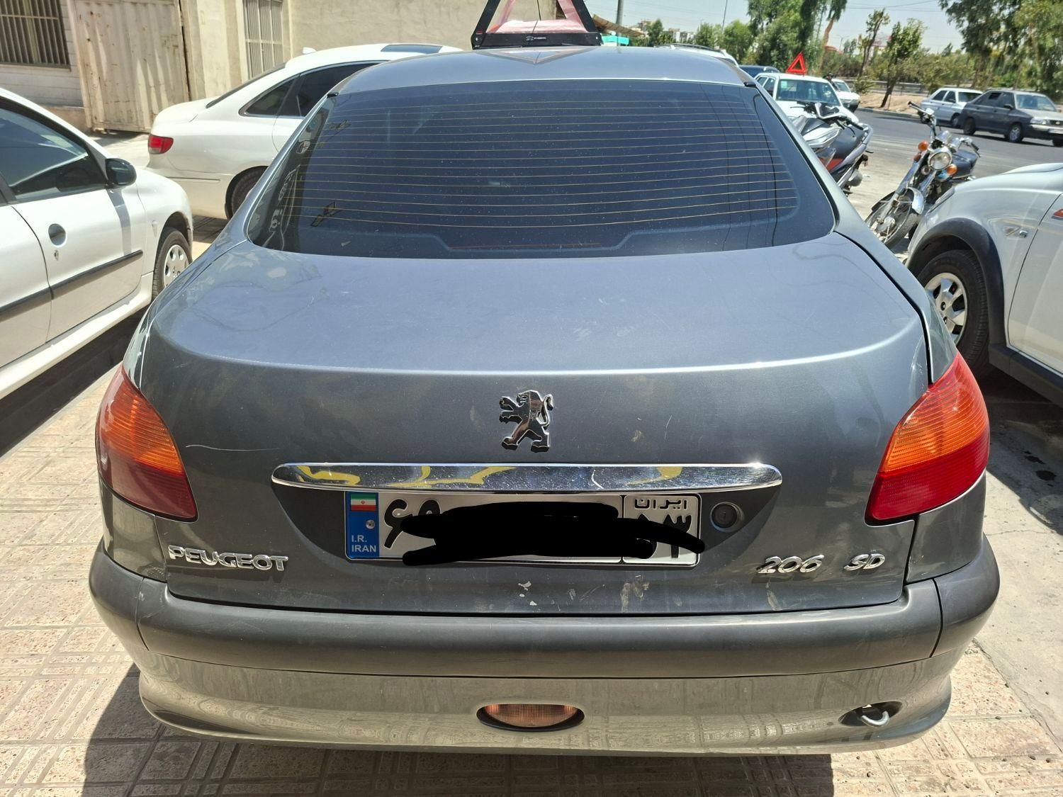پژو ۲۰۶ صندوق دار v8 - 1389