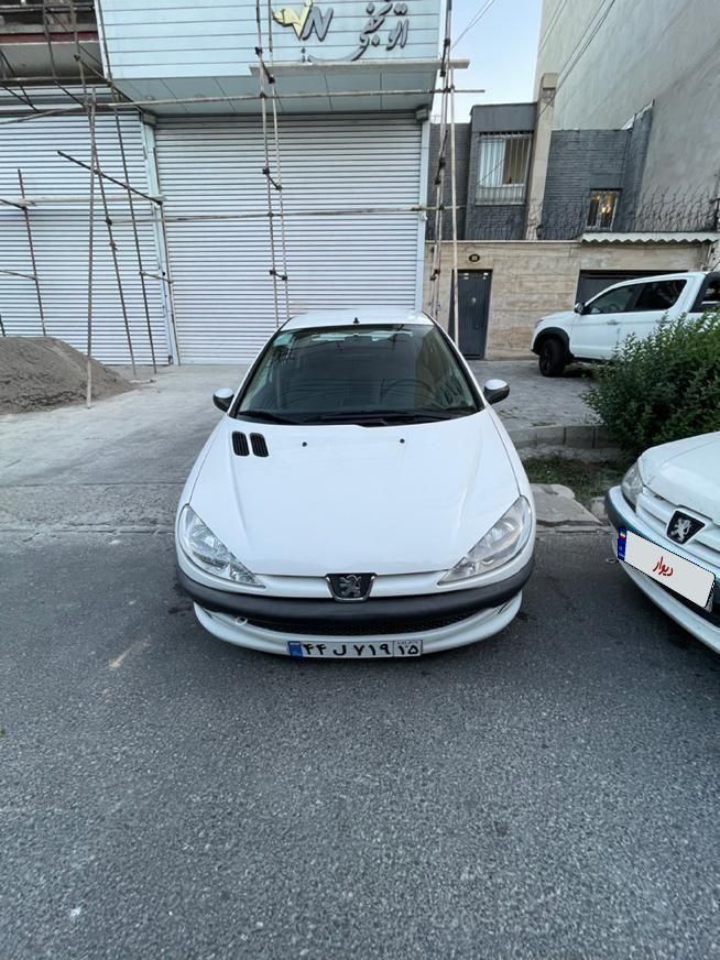 پژو ۲۰۶ صندوق دار v8 - 1394