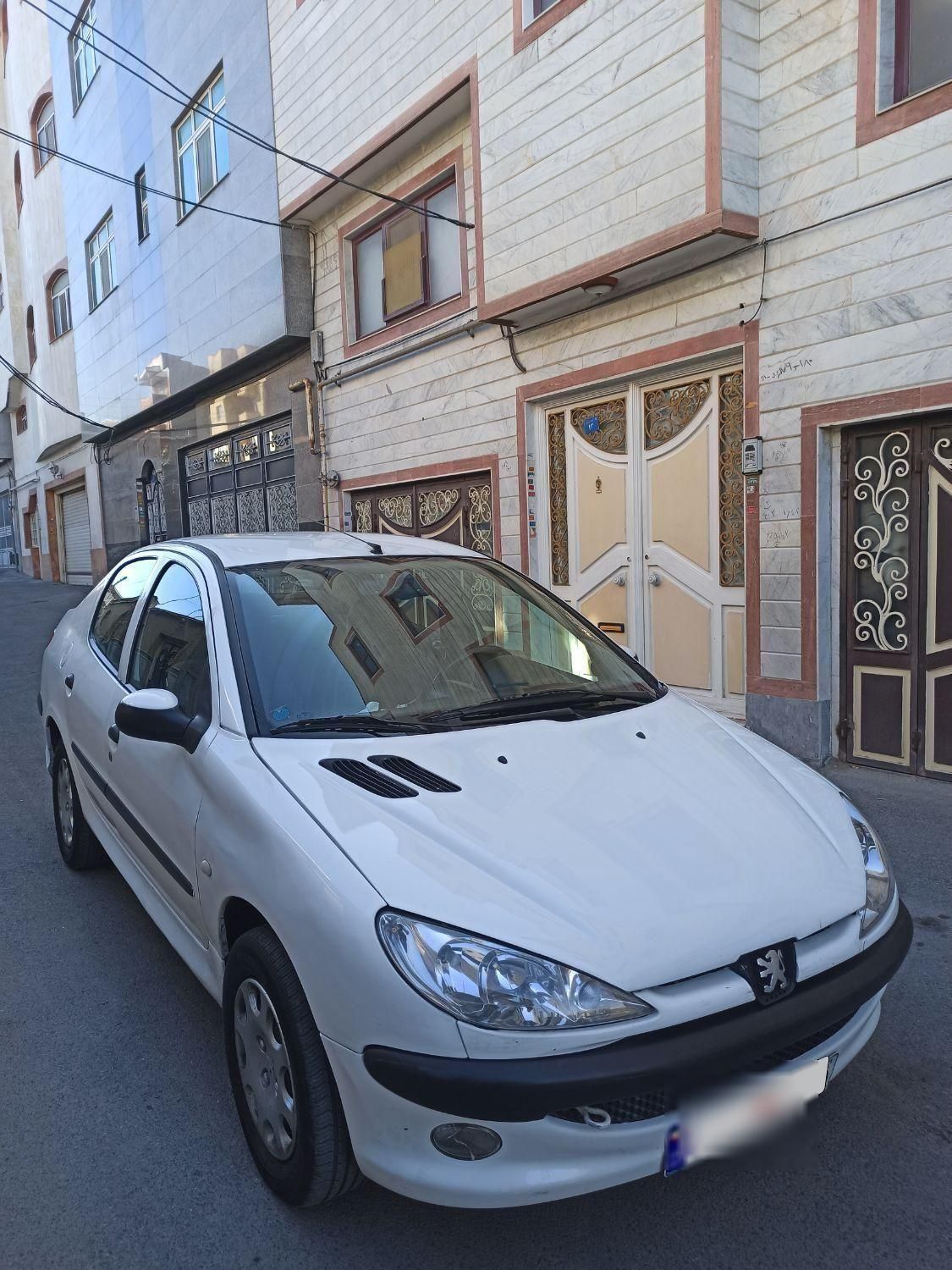 پژو ۲۰۶ صندوق دار v8 - 1397