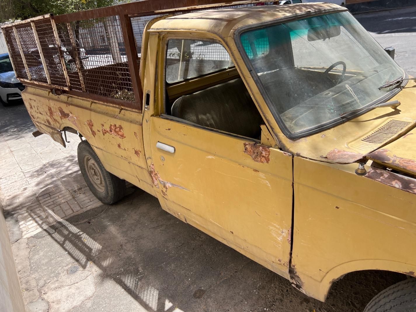 تویوتا کمری XLE - 1402