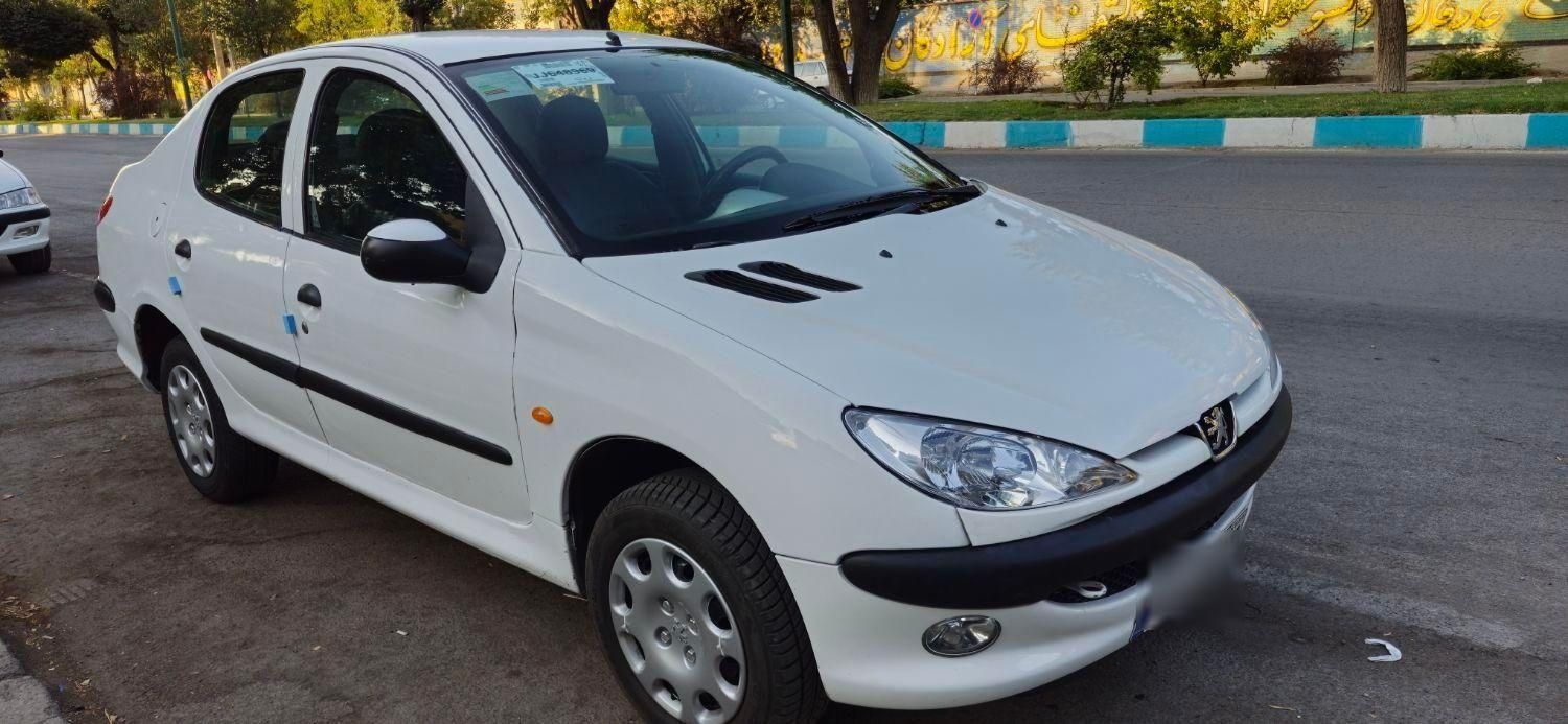 پژو ۲۰۶ صندوق دار v8 - 1390