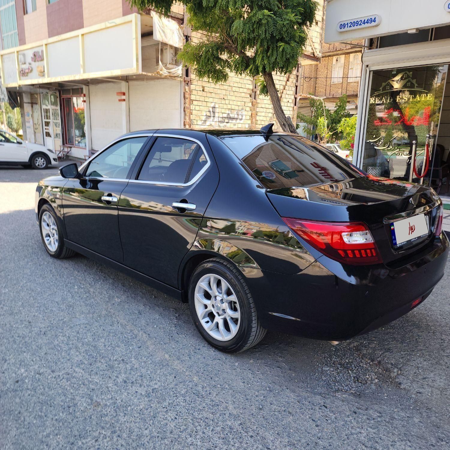 دنا پلاس توربو اتوماتیک - 1402