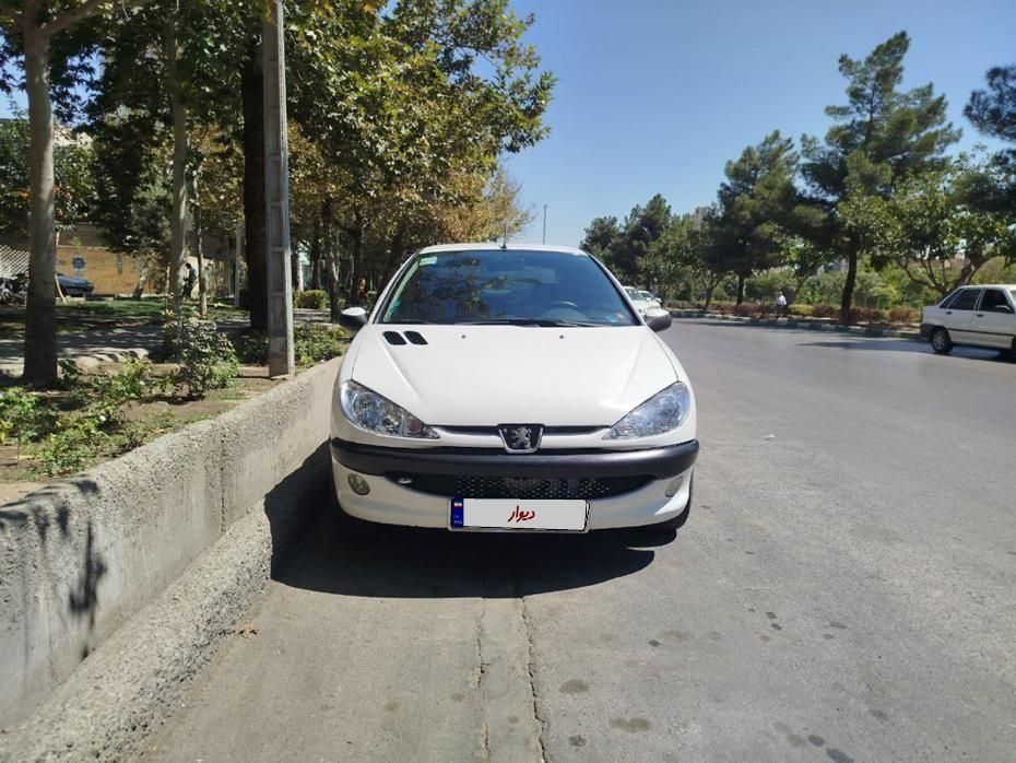 پژو ۲۰۶ صندوق دار v20 - 1389