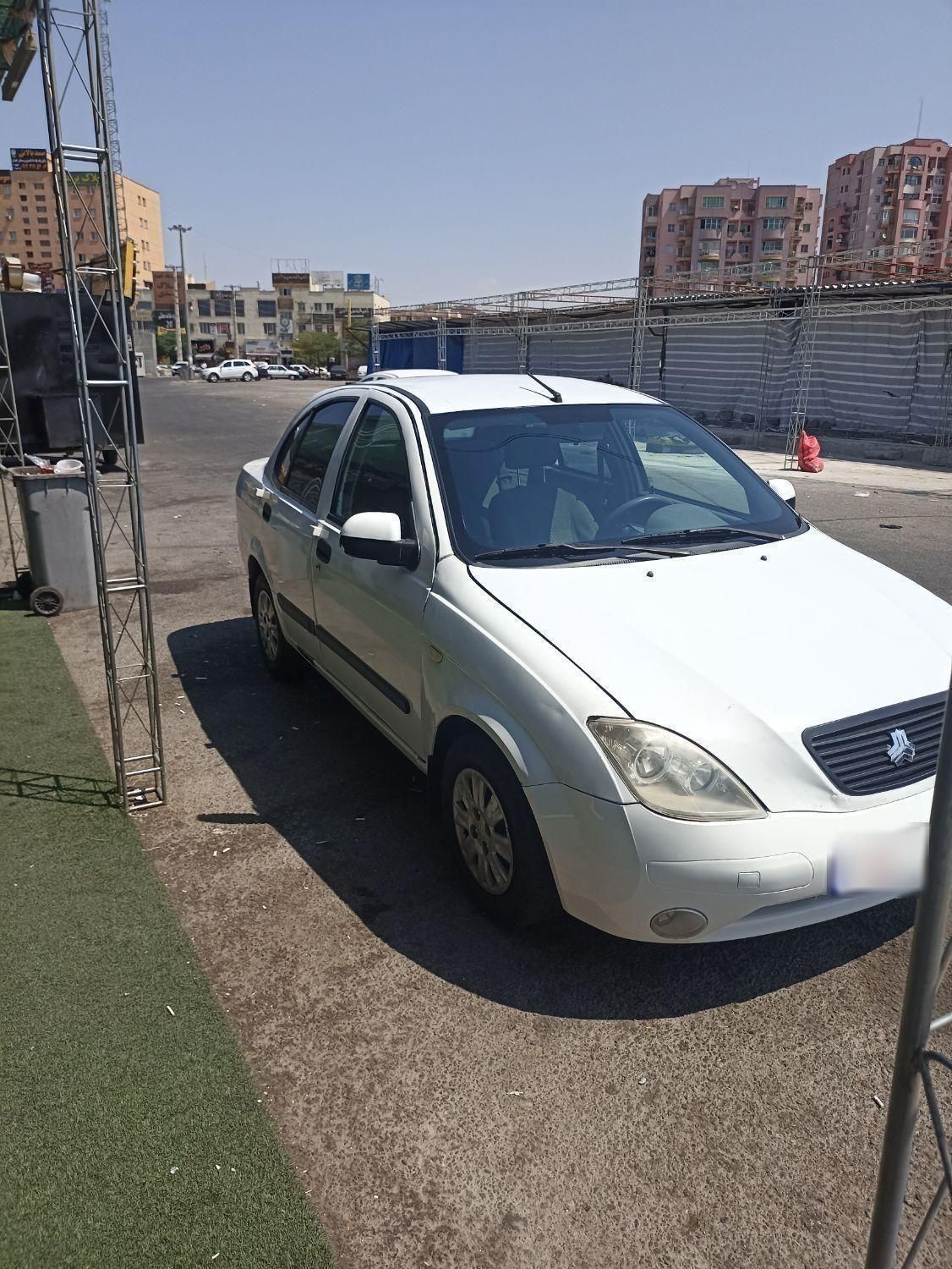 تیبا صندوق دار SX - 1393