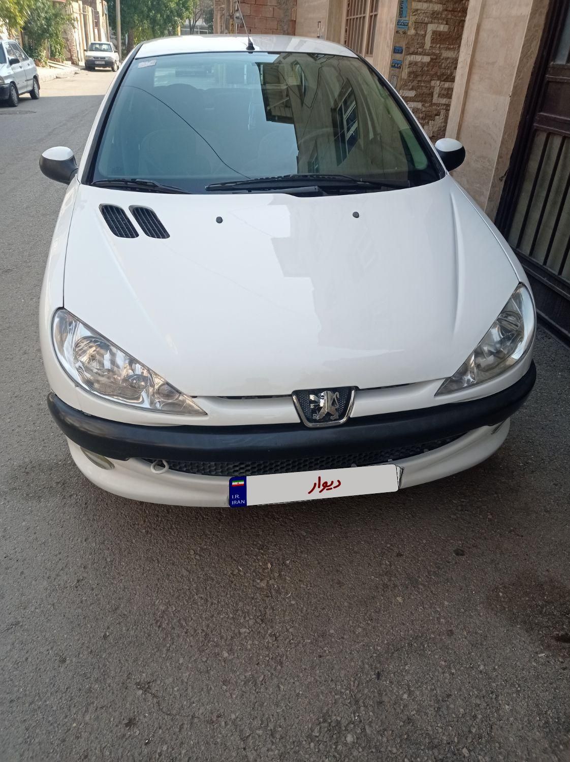 پژو ۲۰۶ صندوق دار v8 - 1395