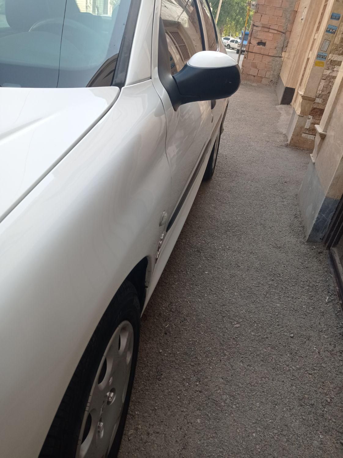 پژو ۲۰۶ صندوق دار v8 - 1395