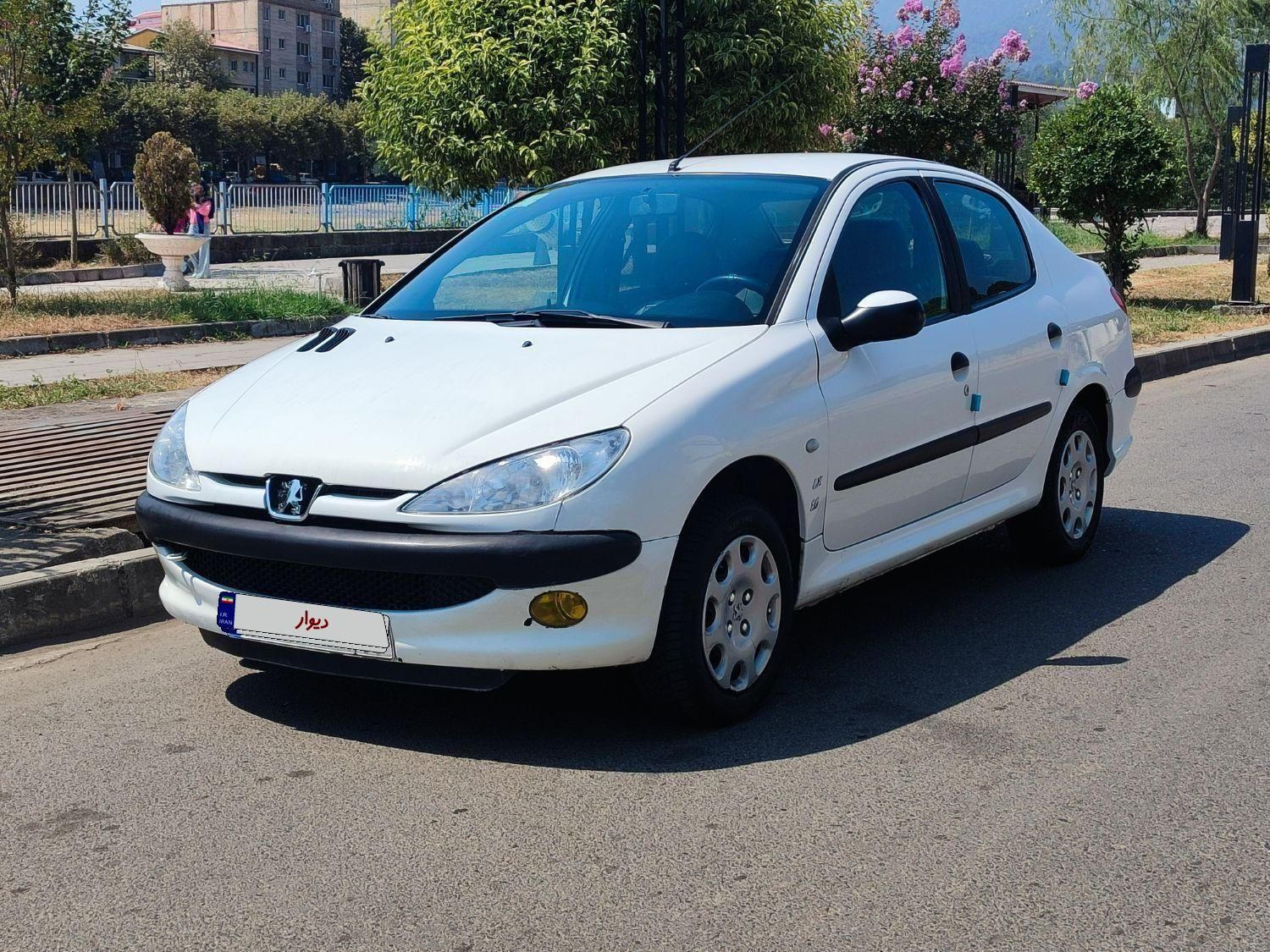 پژو ۲۰۶ صندوق دار v8 - 1389