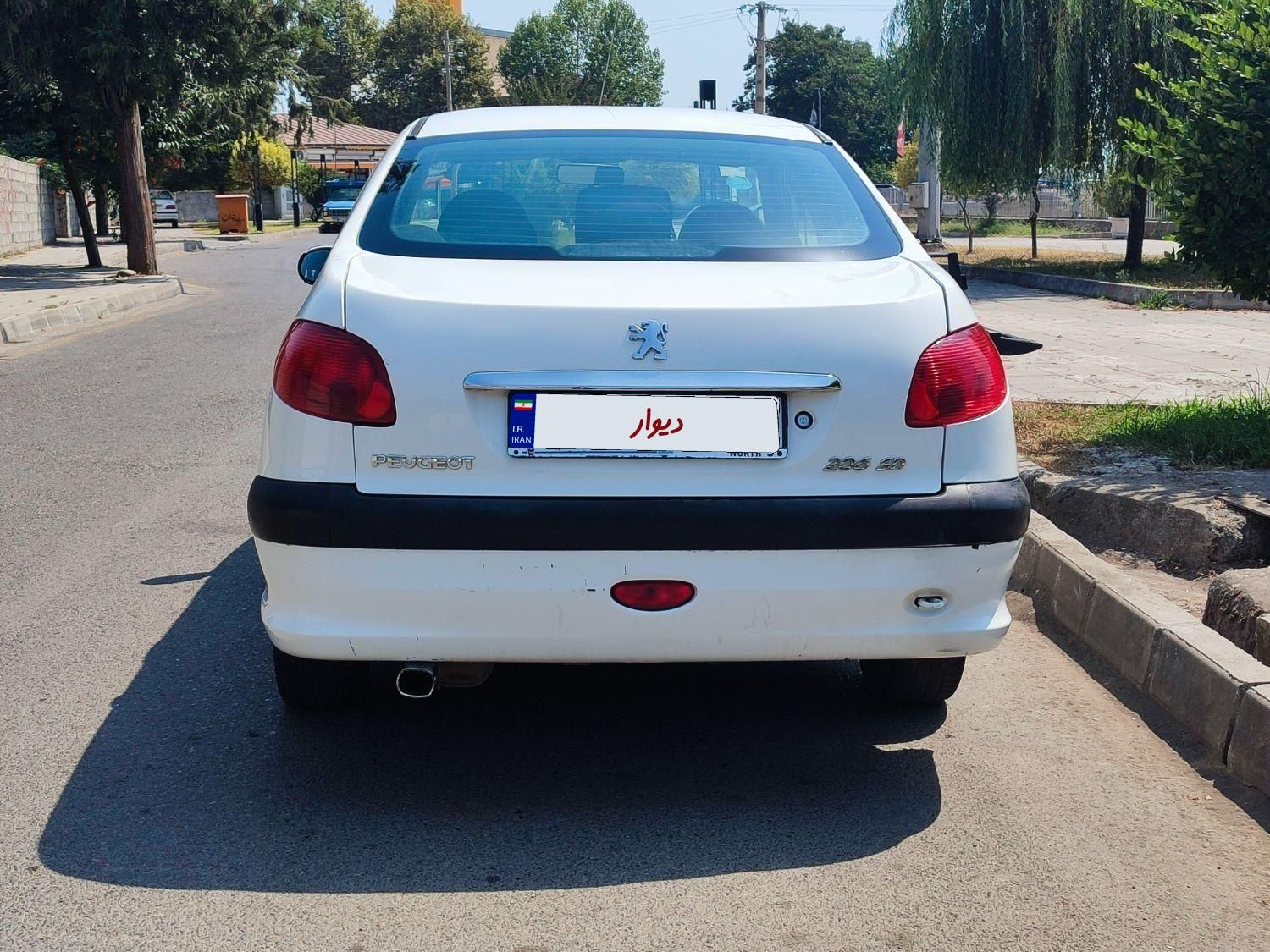 پژو ۲۰۶ صندوق دار v8 - 1389