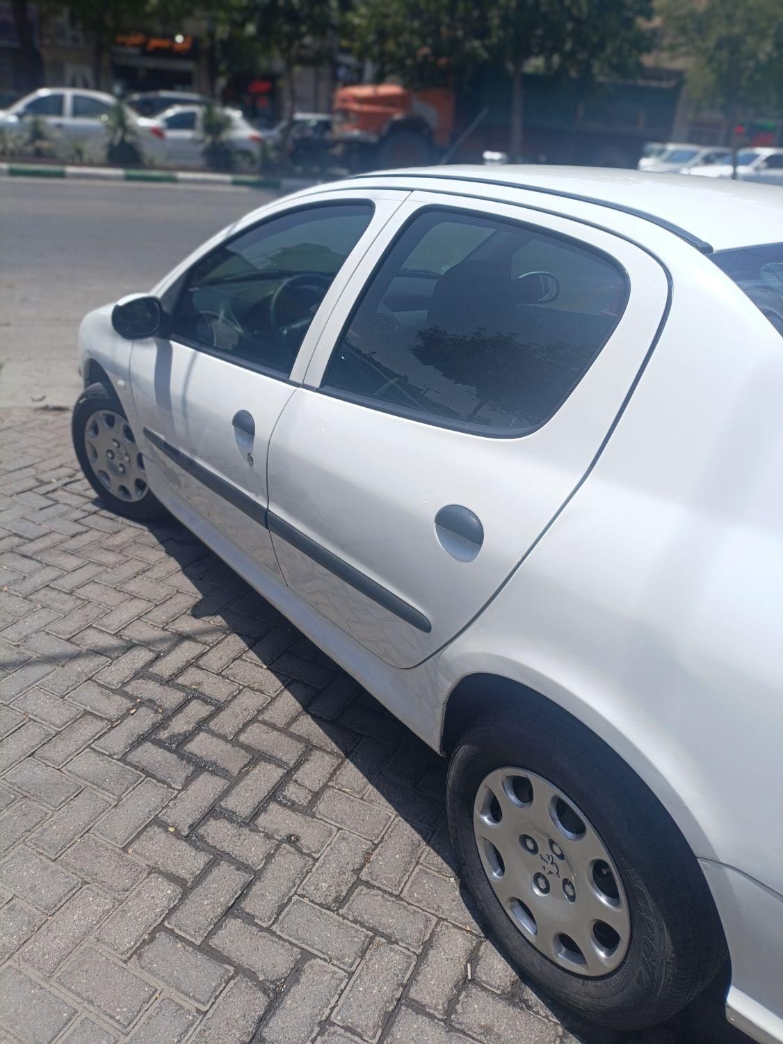 پژو ۲۰۶ صندوق دار v8 - 1396