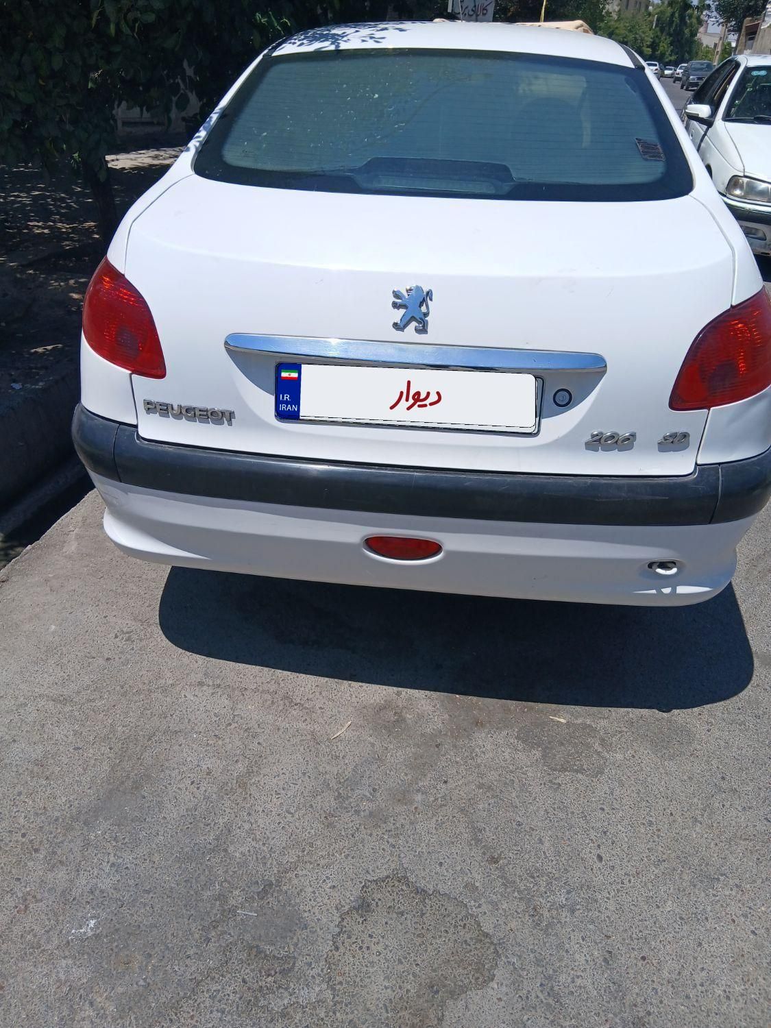 پژو ۲۰۶ صندوق دار v20 - 1386