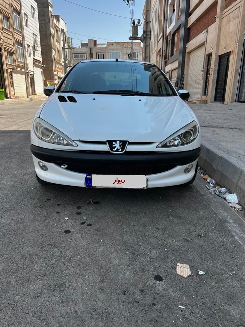 پژو ۲۰۶ صندوق دار v8 - 1394