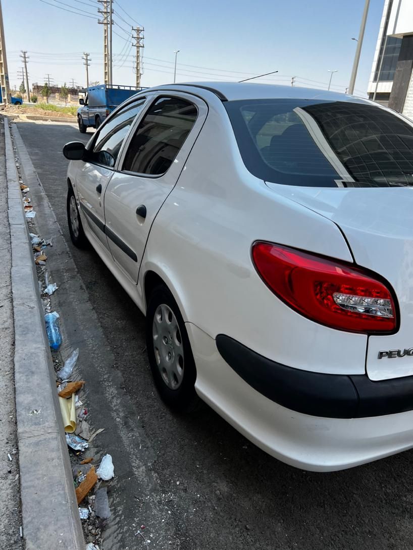 پژو ۲۰۶ صندوق دار v8 - 1394