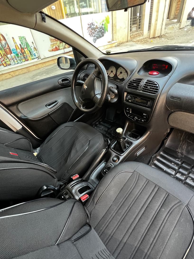 پژو ۲۰۶ صندوق دار v8 - 1394