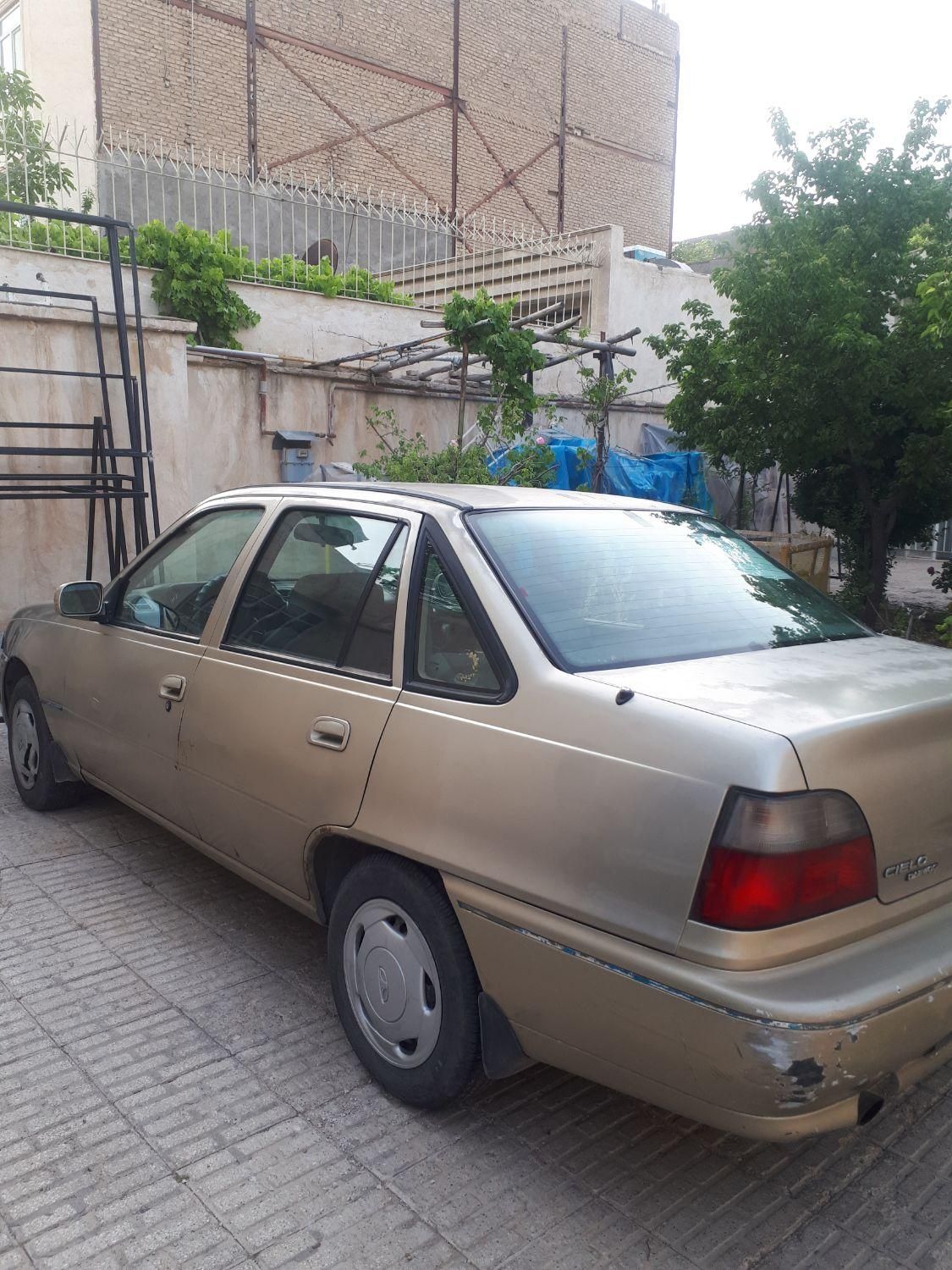 دوو سیلو سدان - 1382