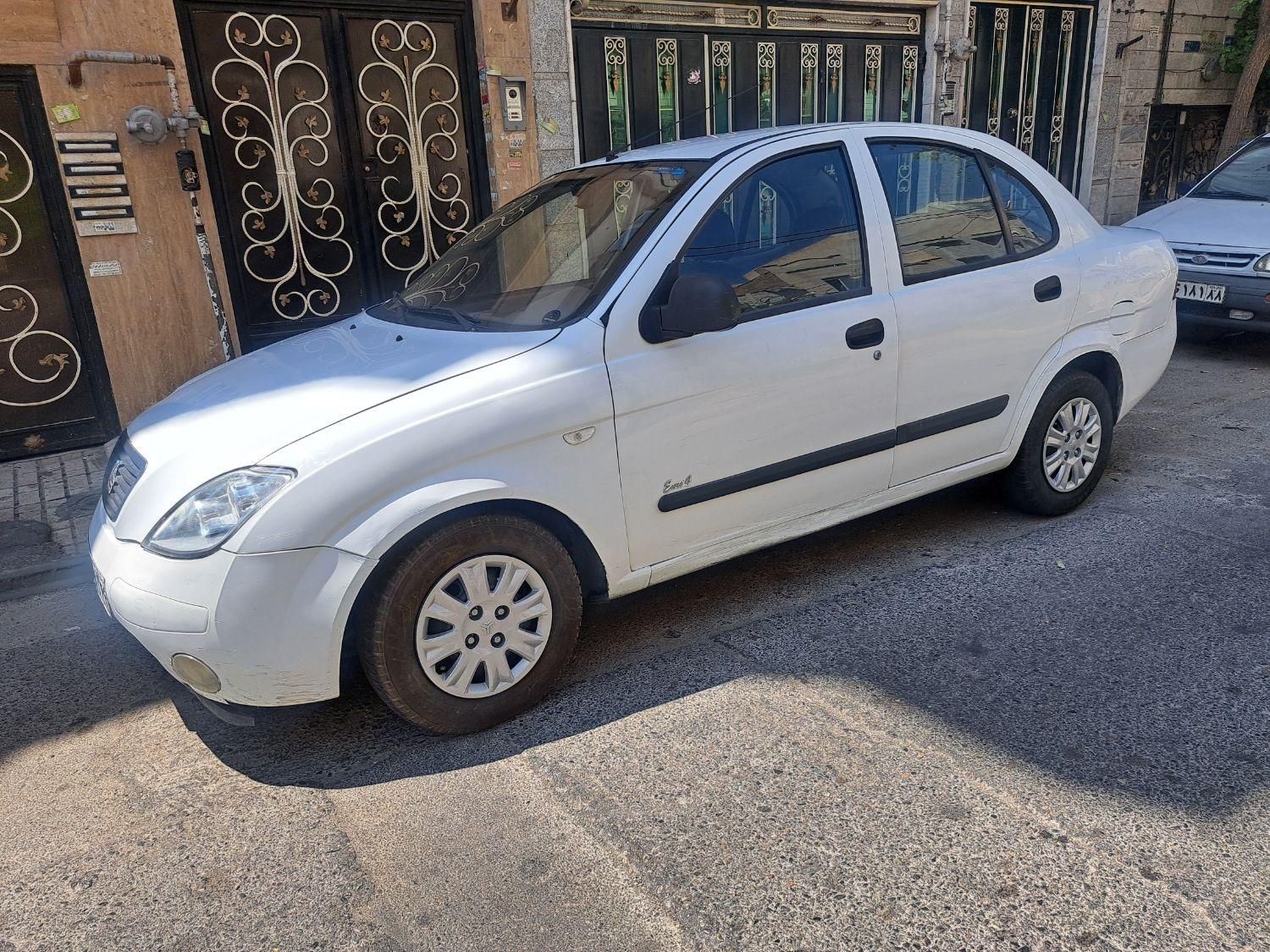 تیبا صندوق دار SX - 1393