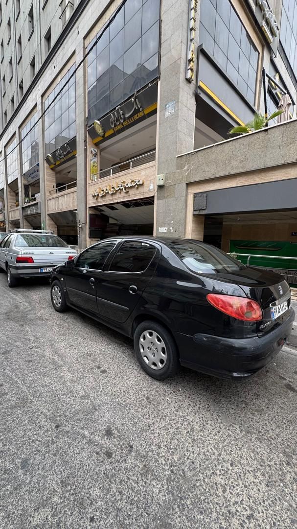 پژو ۲۰۶ صندوق دار v8 - 1393