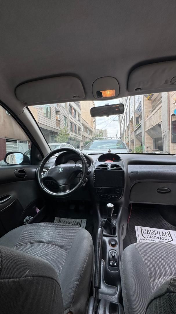 پژو ۲۰۶ صندوق دار v8 - 1393