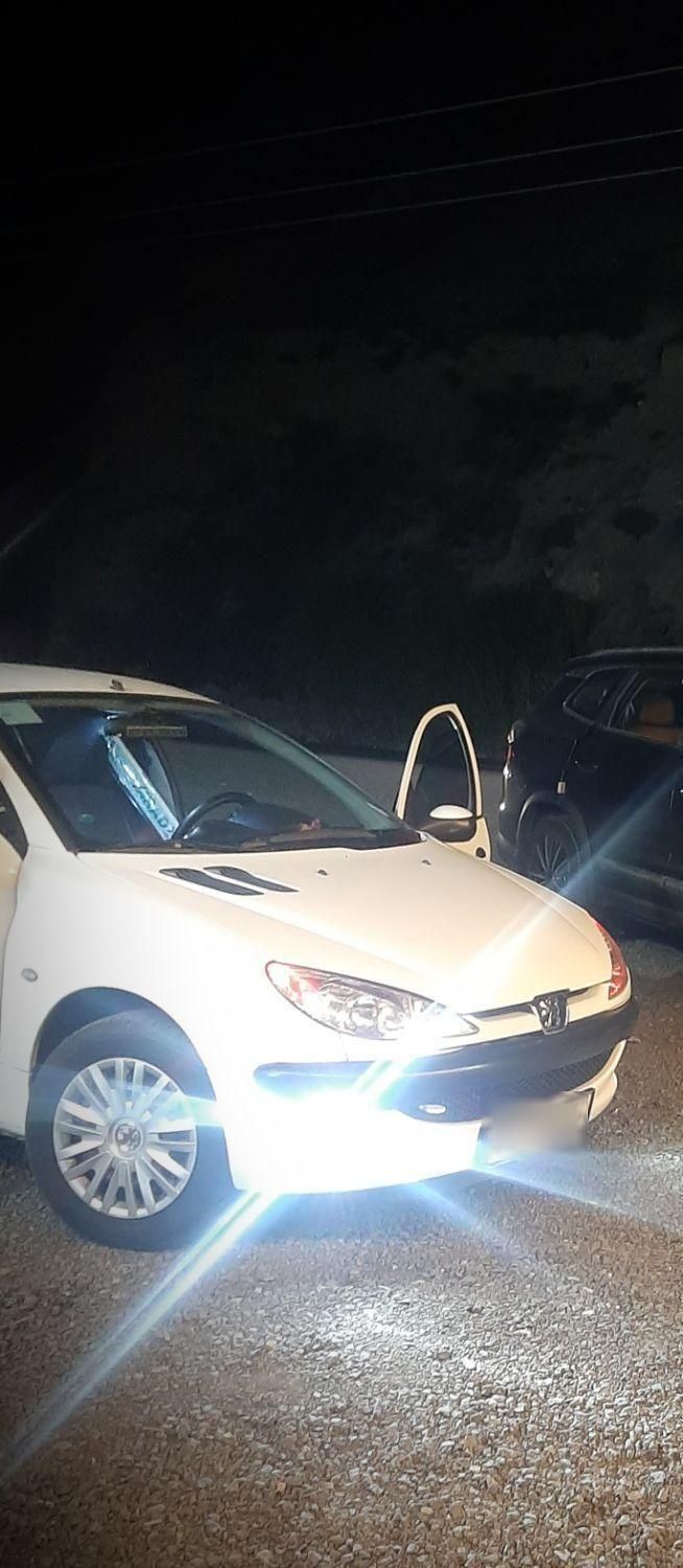 پژو ۲۰۶ صندوق دار v8 - 1396