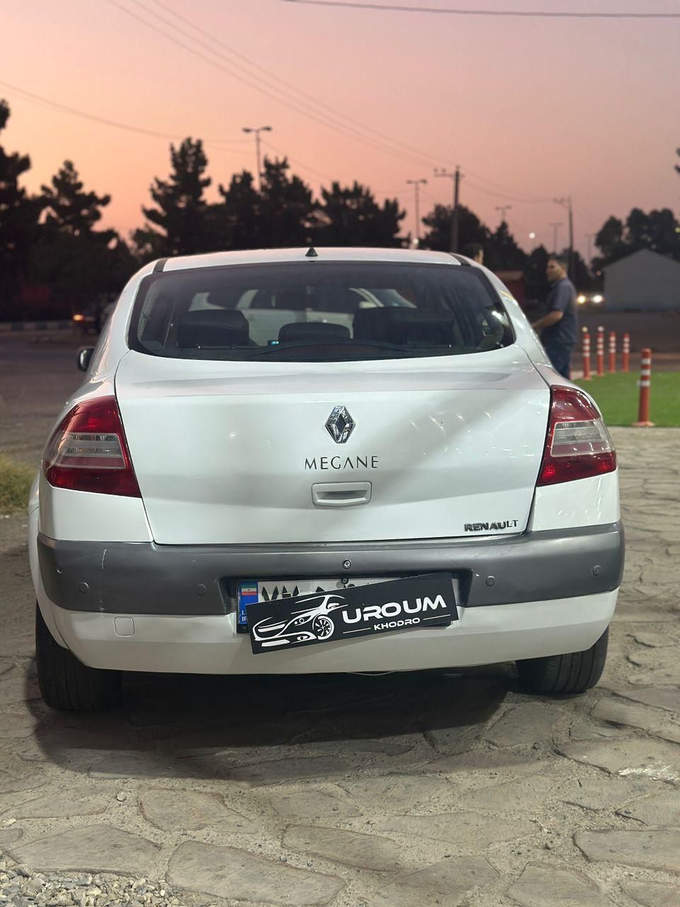 رنو مگان پارس خودرو 2000 - 1389