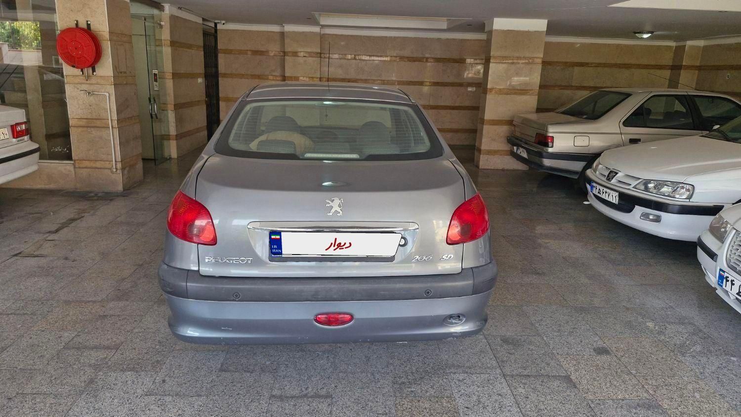 پژو ۲۰۶ صندوق دار v8 - 1394