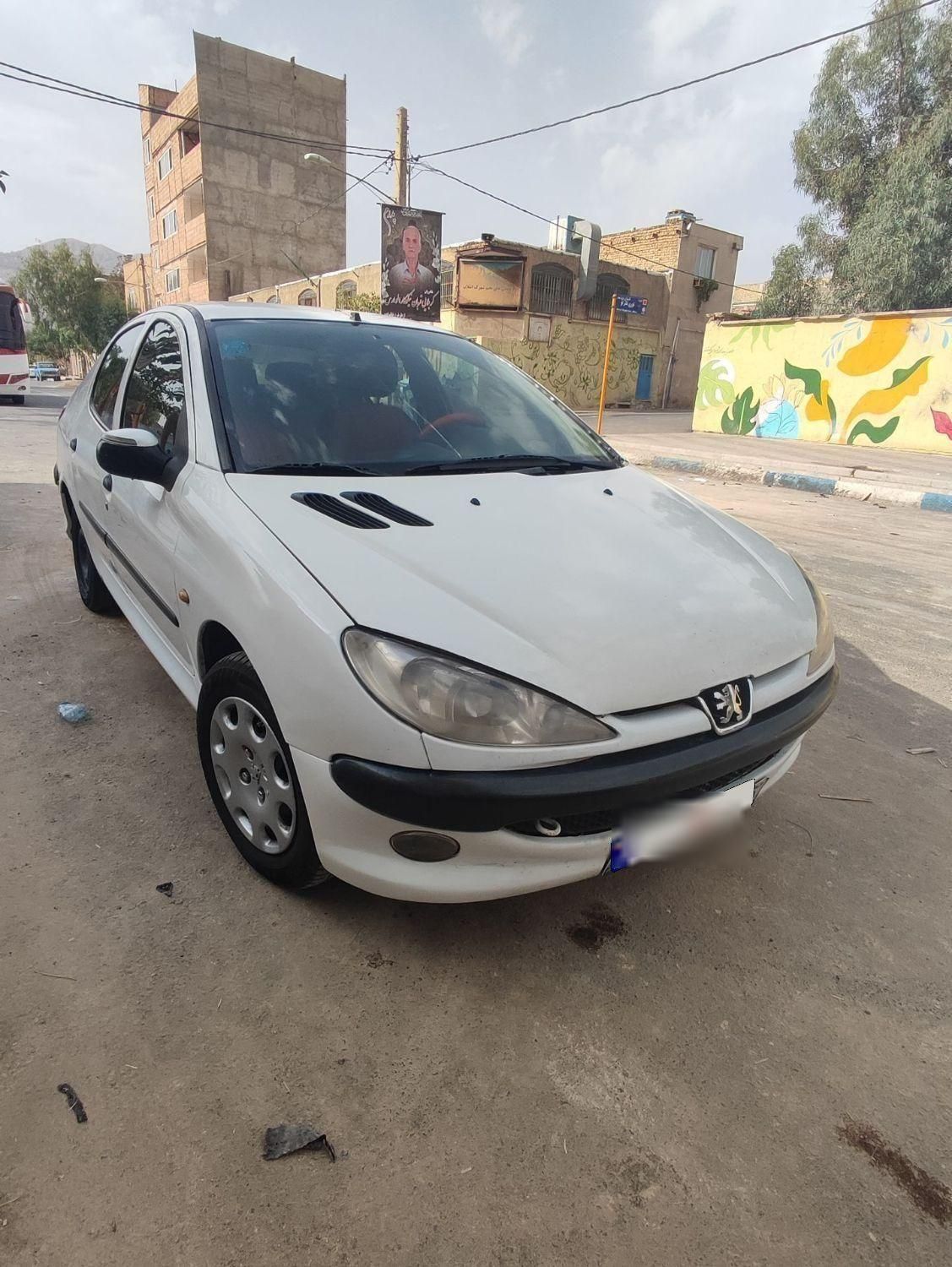 پژو ۲۰۶ صندوق دار v8 - 1390