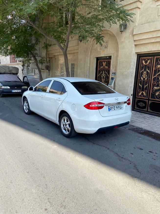 خودرو جک، J5 آگهی ann_19823877