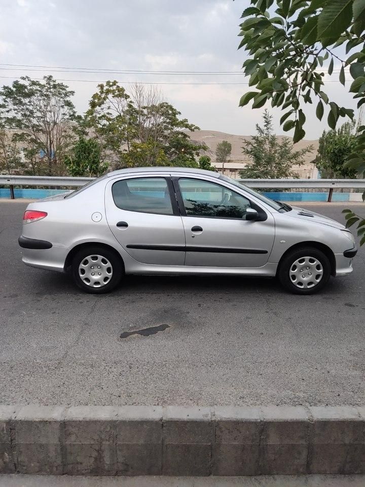 پژو ۲۰۶ صندوق دار v8 - 1386