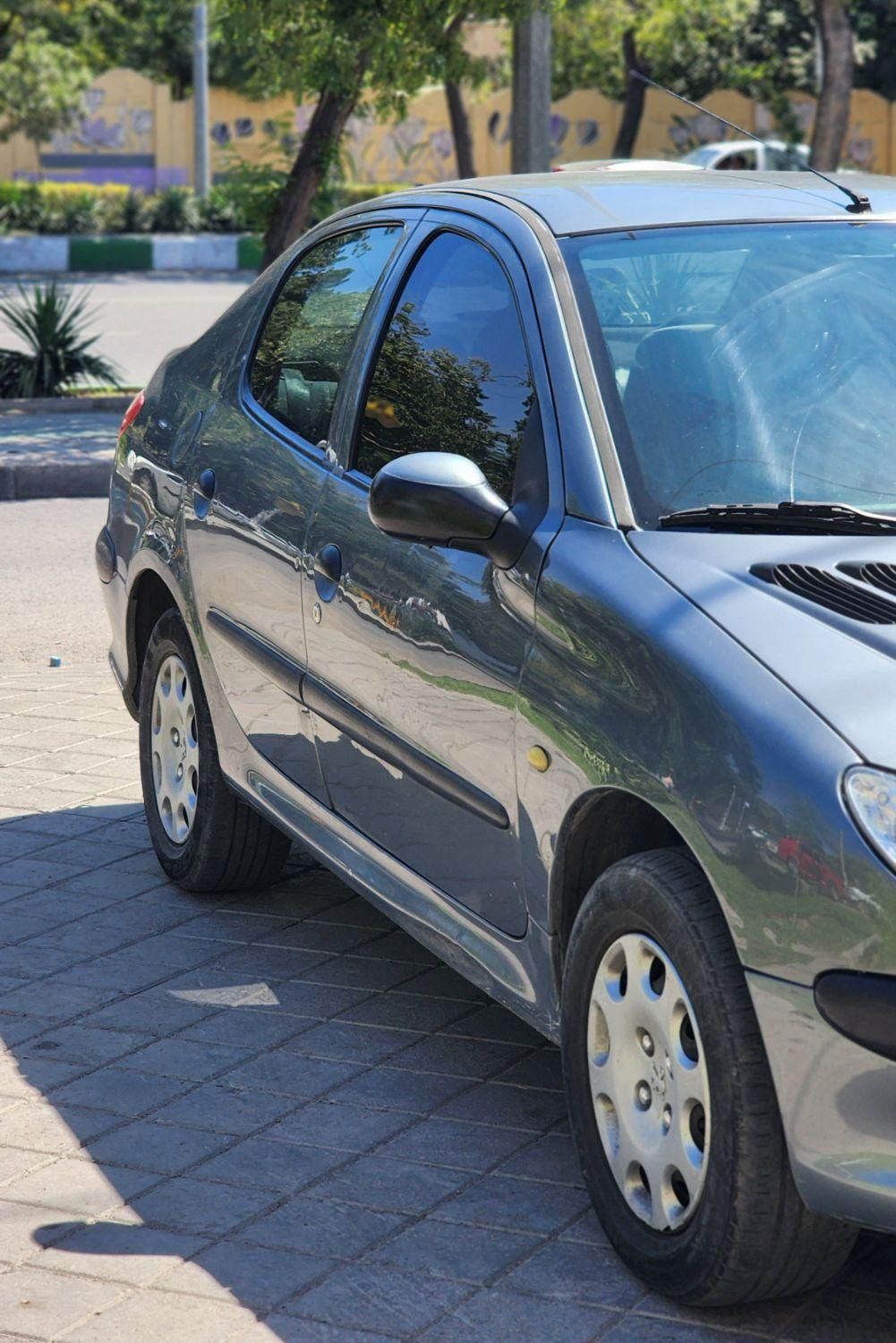 پژو ۲۰۶ صندوق دار v8 - 1393