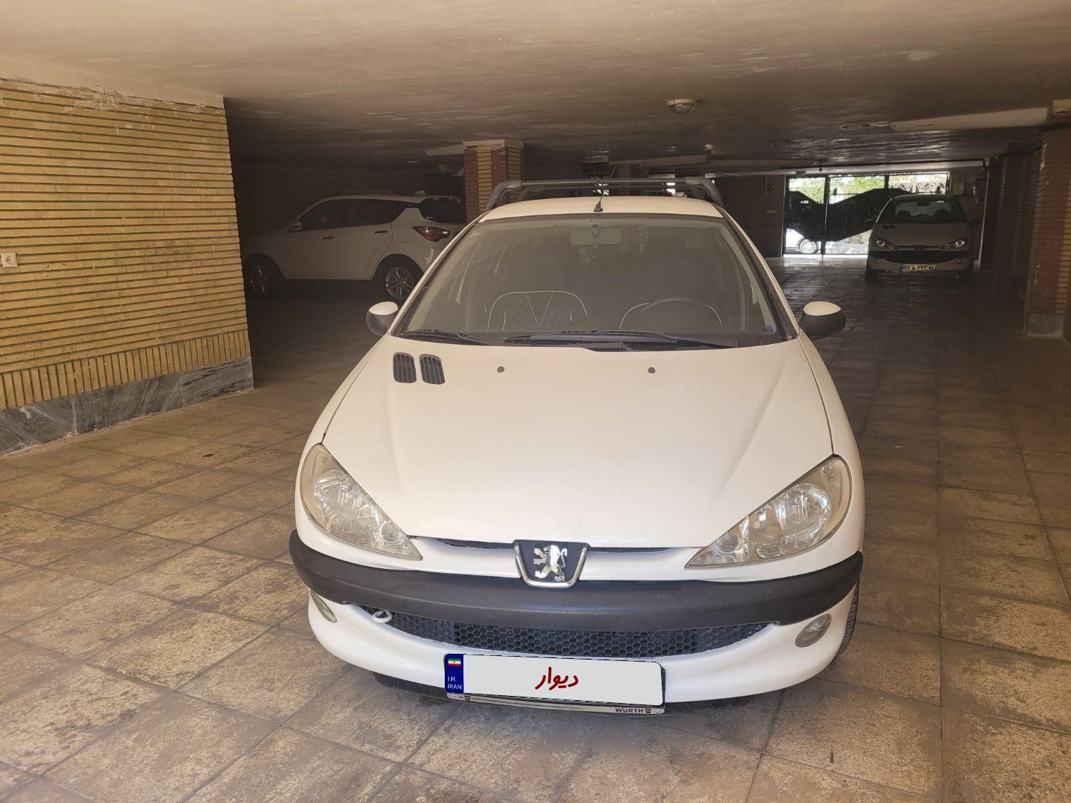 پژو ۲۰۶ صندوق دار v8 - 1390