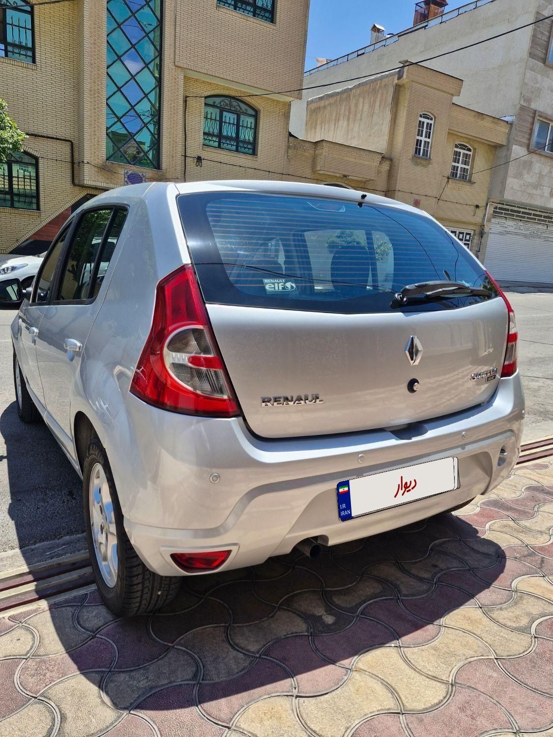 رنو ساندرو اتوماتیک - 1394