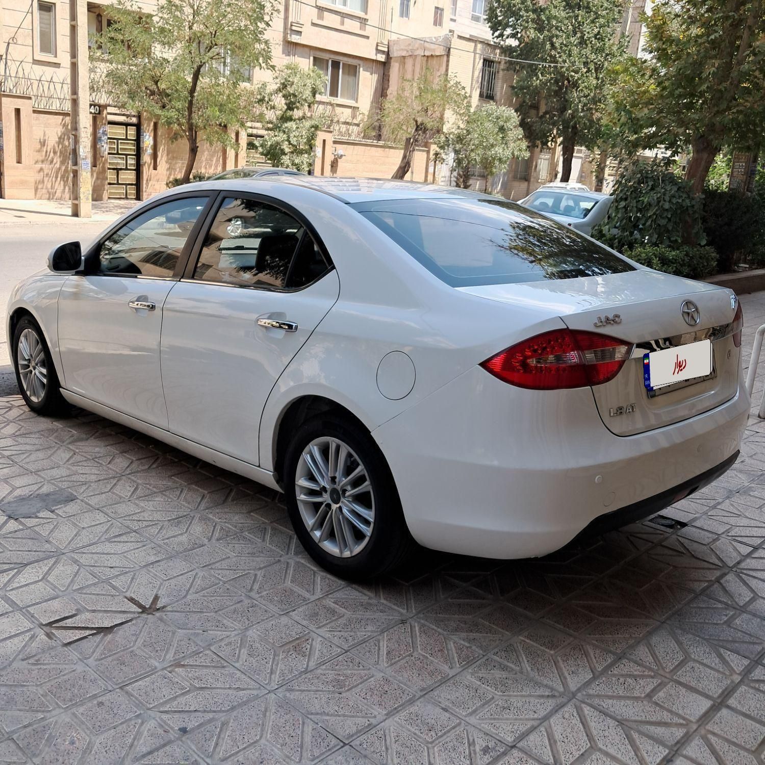 جک J5 اتوماتیک - 1394