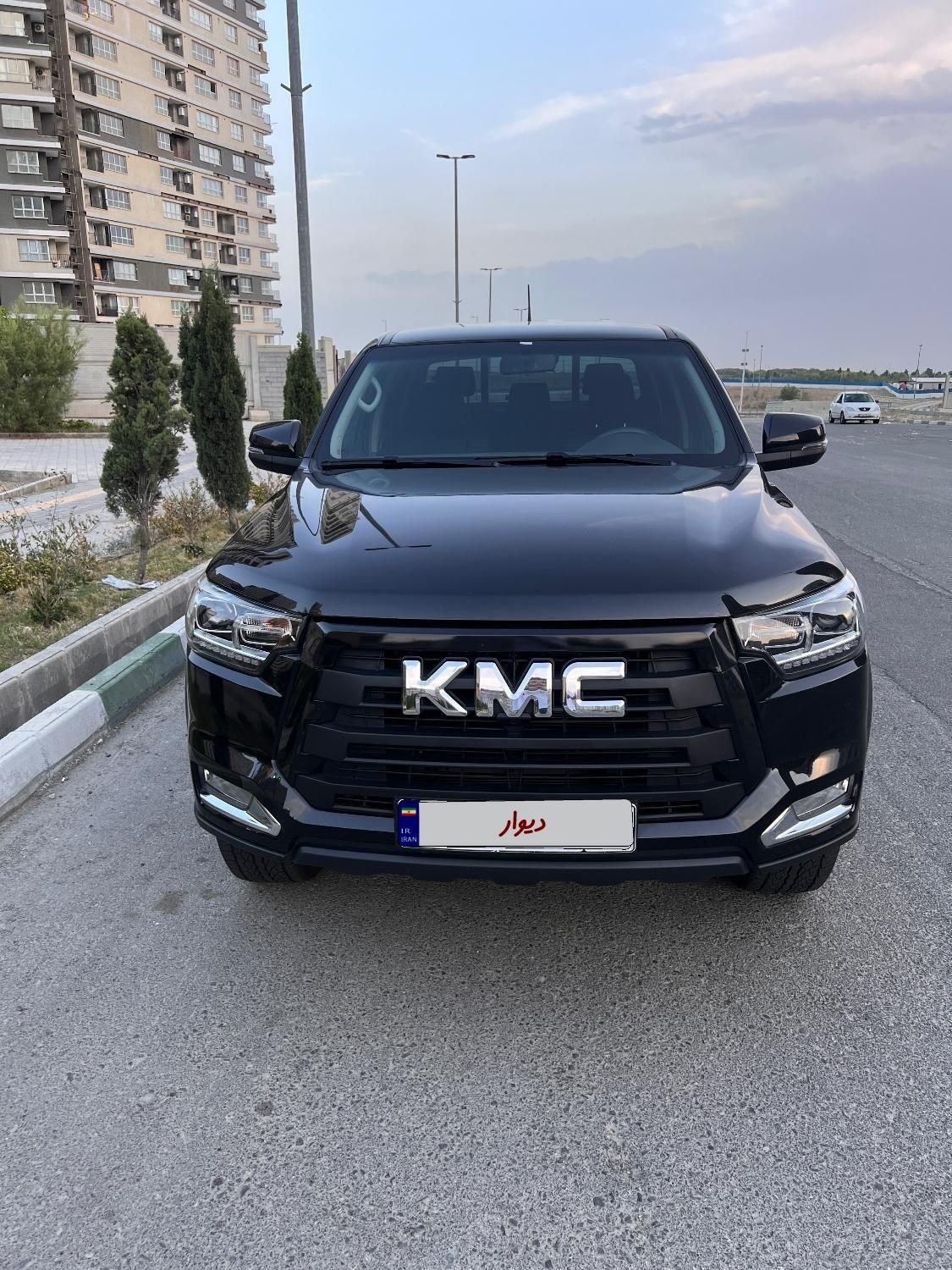 خودرو کی ام سی، T8 آگهی ann_19825255