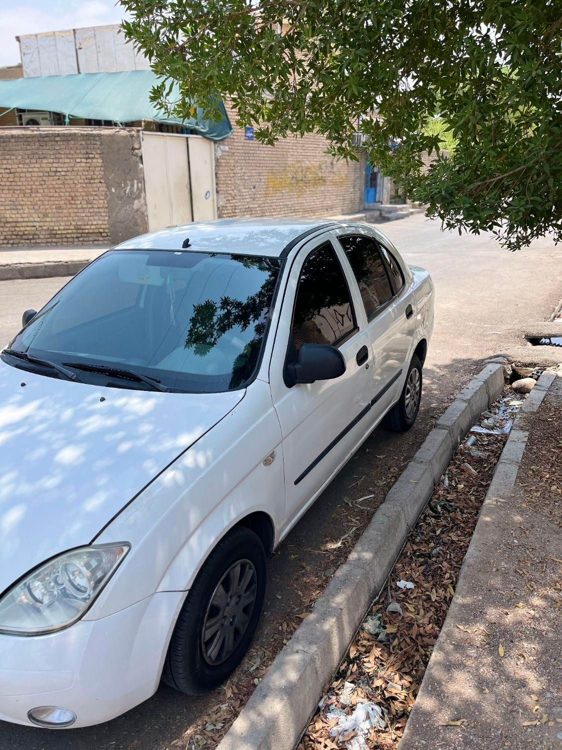 تیبا صندوق دار SX - 1400