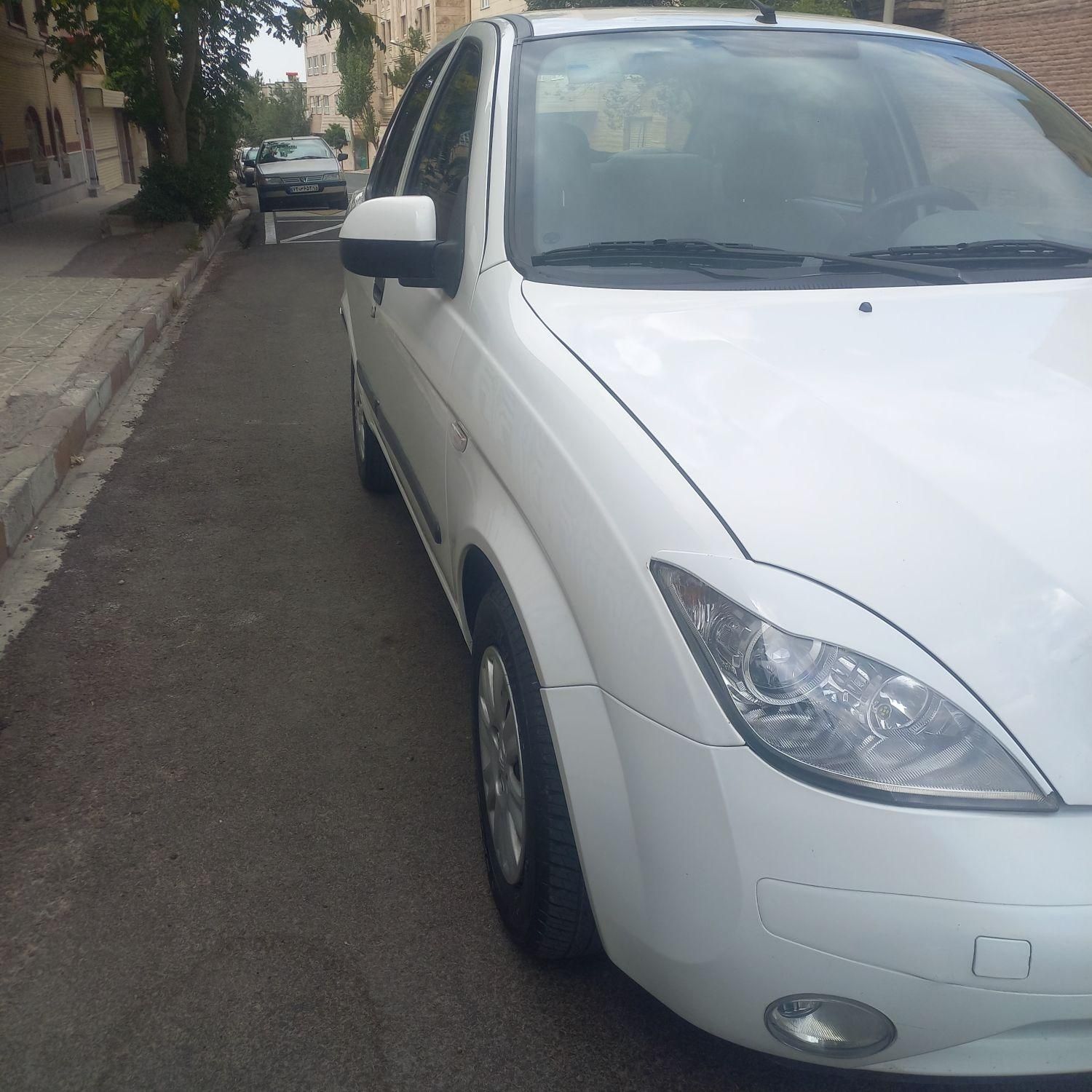 تیبا صندوق دار SX - 1395