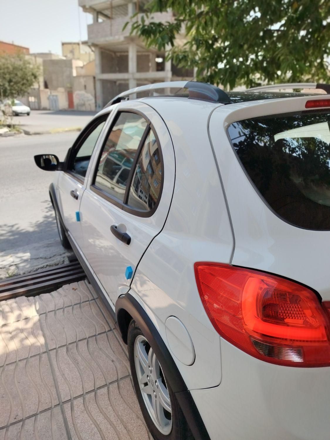 کوییک R دنده‌ای - 1402