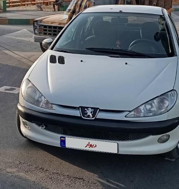 پژو ۲۰۶ صندوق دار v20 - 1388